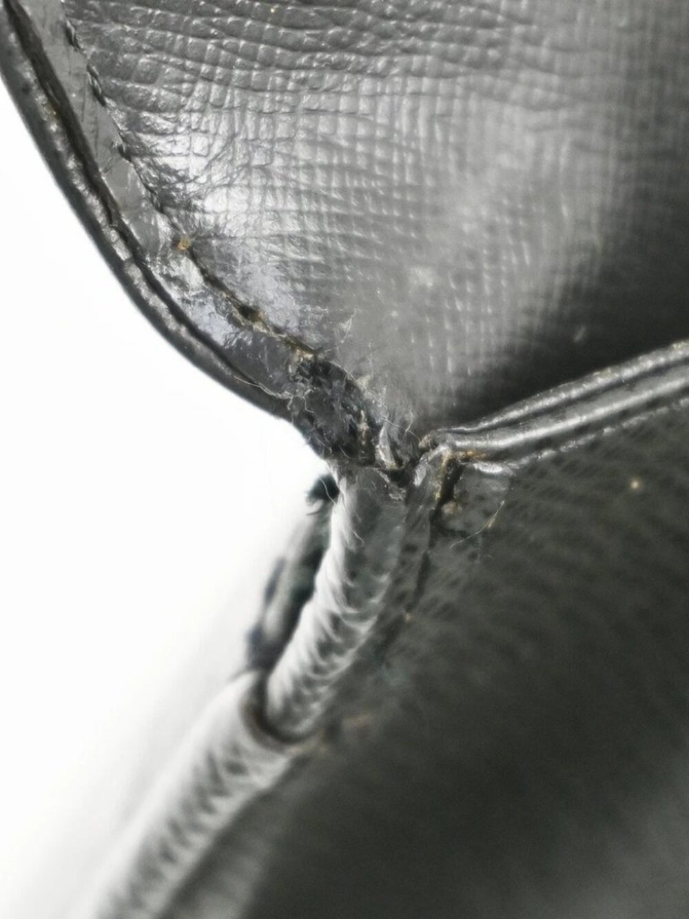 Louis Vuitton Taiga Angara Ardoise Black - Picture 11 of 14